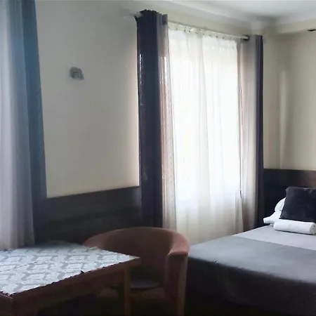 Habitación en casa particular Goscinne Nad Cukiernia W Centrum Miejscowosci.